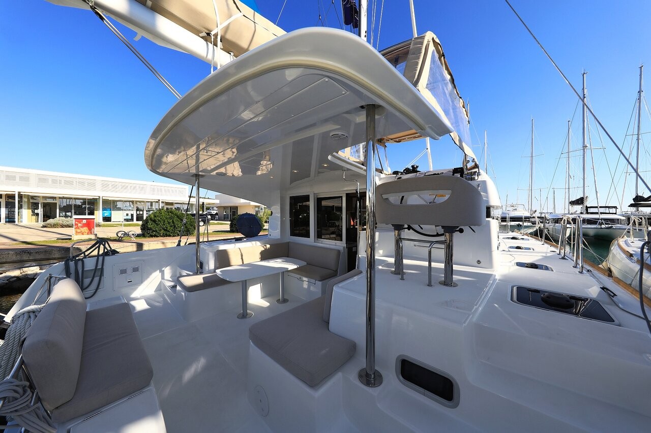 Lagoon 40, Gimme Kiss | Yacht Charter Croatia