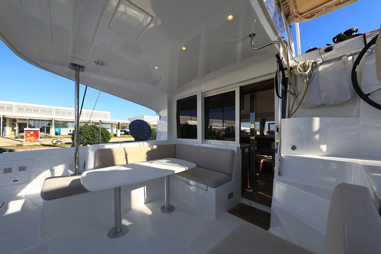 Lagoon 40, Gimme Kiss | Yacht Charter Croatia
