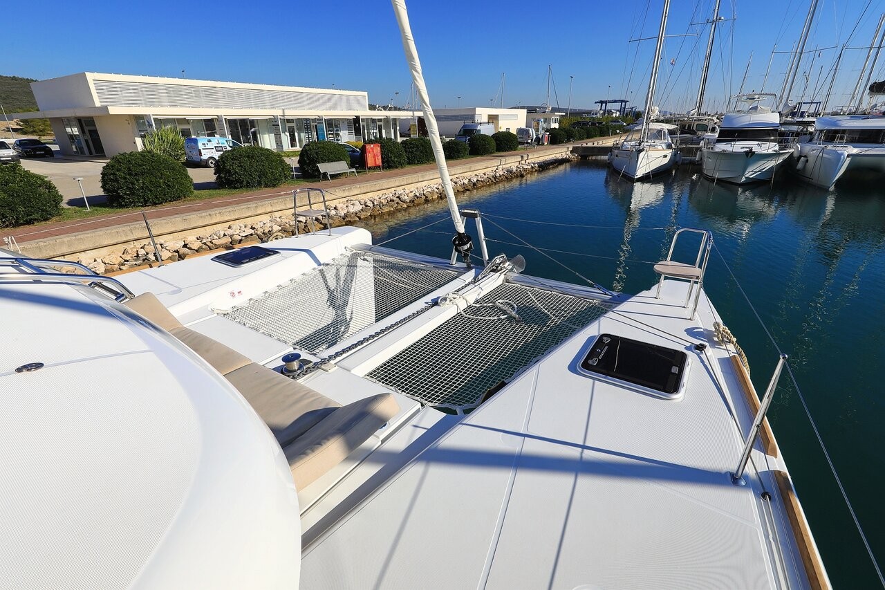 Lagoon 40, Gimme Kiss | Yacht Charter Croatia