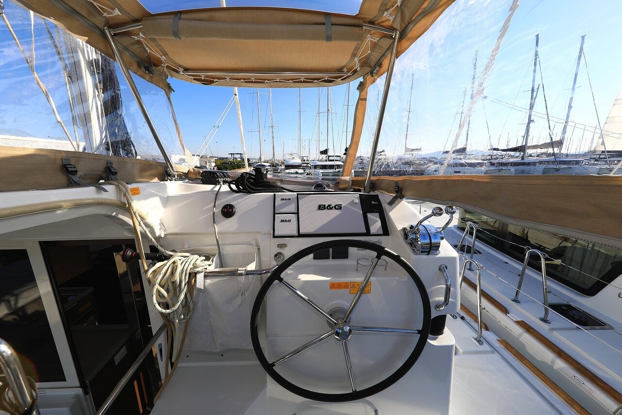 Lagoon 40, Gimme Kiss | Yacht Charter Croatia