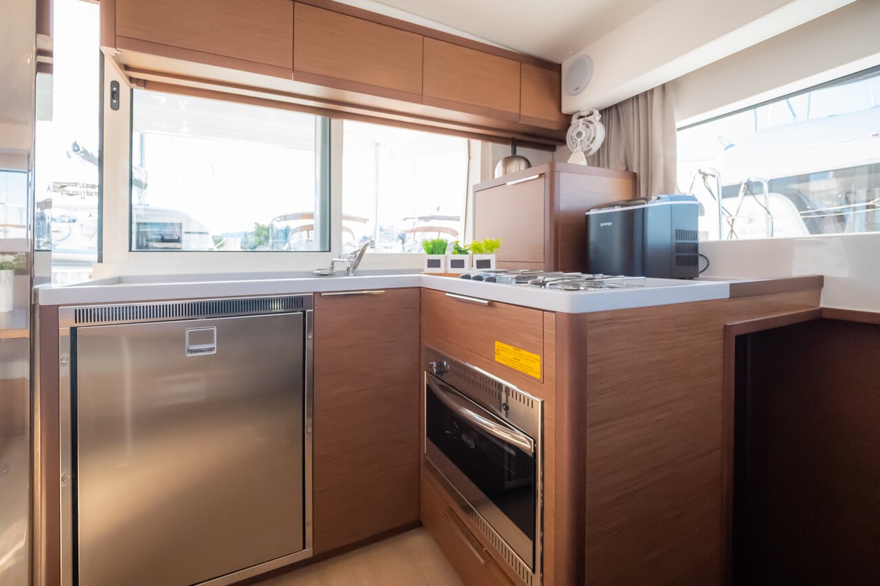 Lagoon 40, You | Yacht Charter Croatia