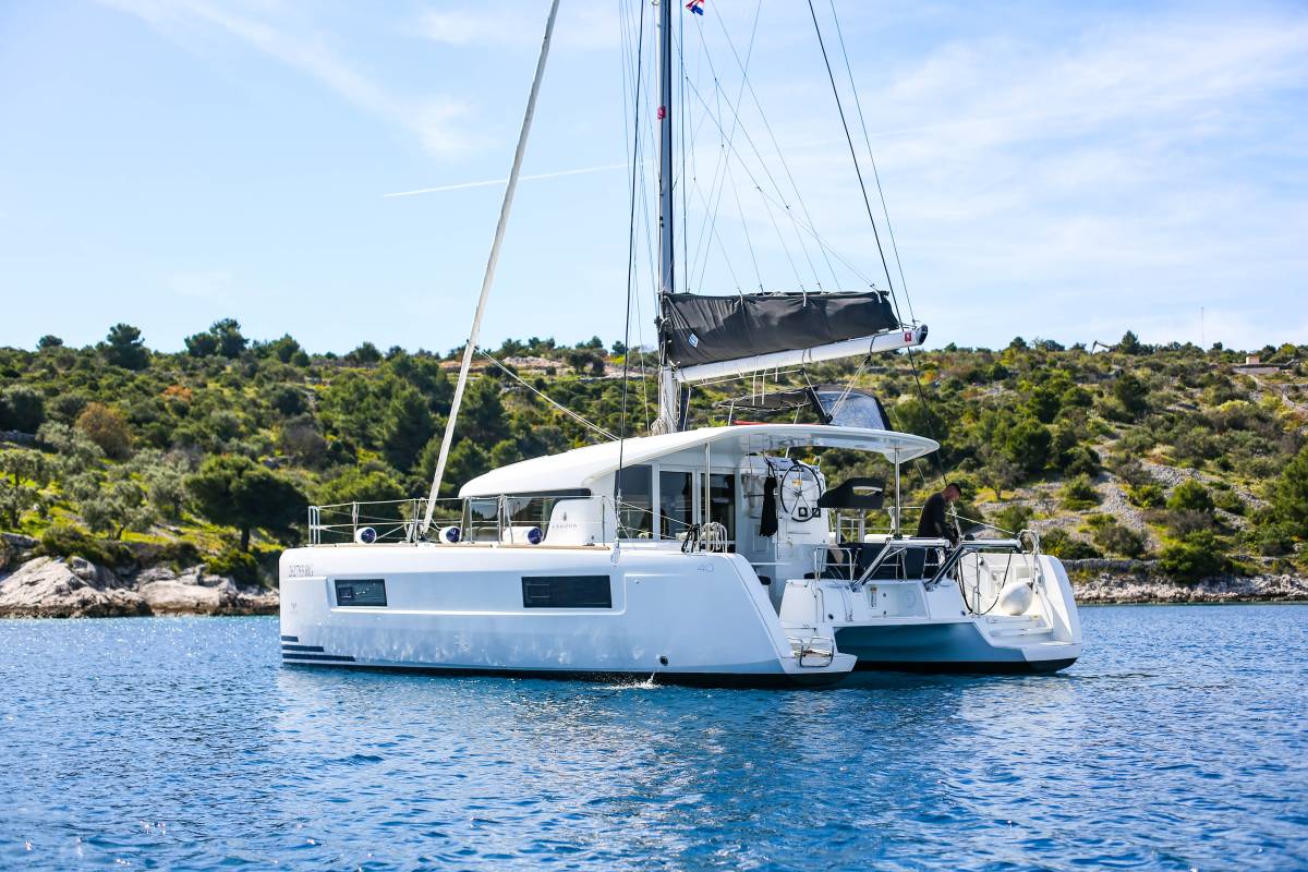 Lagoon 40, Bahia Real | Yacht Charter Croatia