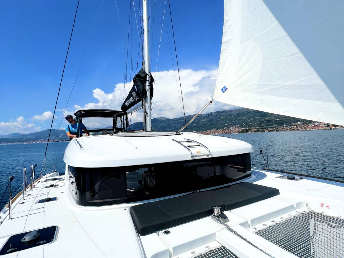 Lagoon 40, Twice as nice | Yacht Charter Croatia