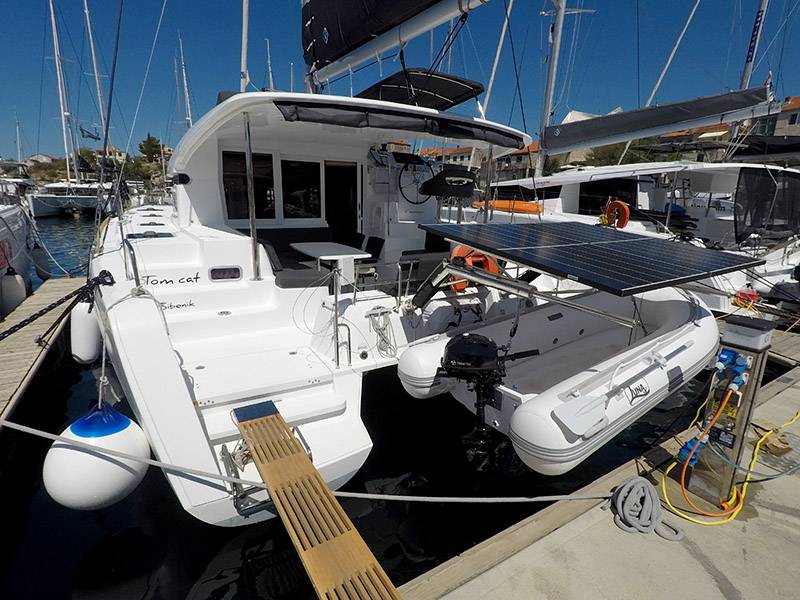 Lagoon 40, Duplo II | Yacht Charter Croatia
