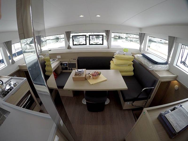 Lagoon 40, Duplo II | Yacht Charter Croatia