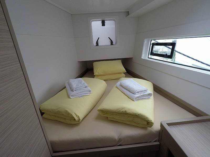 Lagoon 40, Duplo II | Yacht Charter Croatia