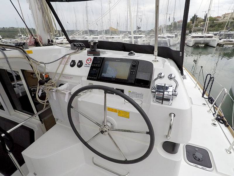 Lagoon 40, Duplo II | Yacht Charter Croatia
