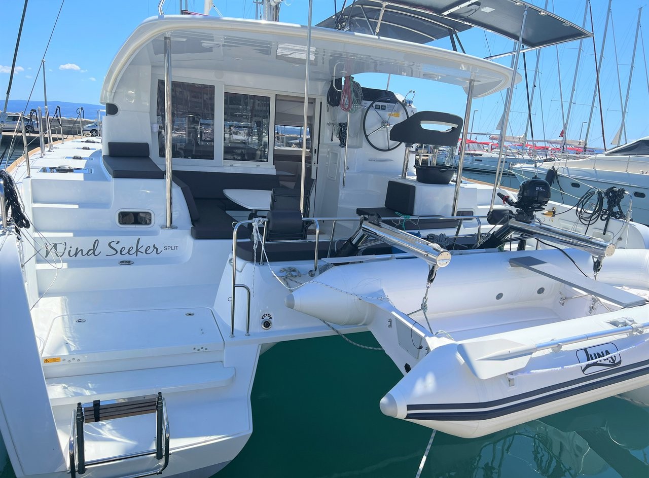 Lagoon 40, Wind Seeker | Yacht Charter Croatia