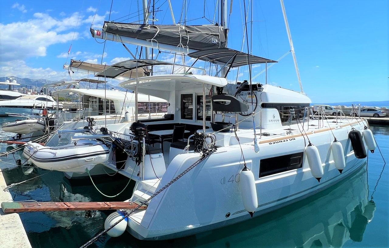 Lagoon 40, Wind Seeker | Yacht Charter Croatia