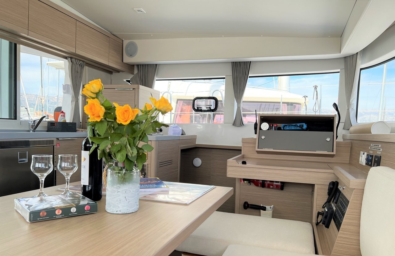 Lagoon 40, Wind Seeker | Yacht Charter Croatia