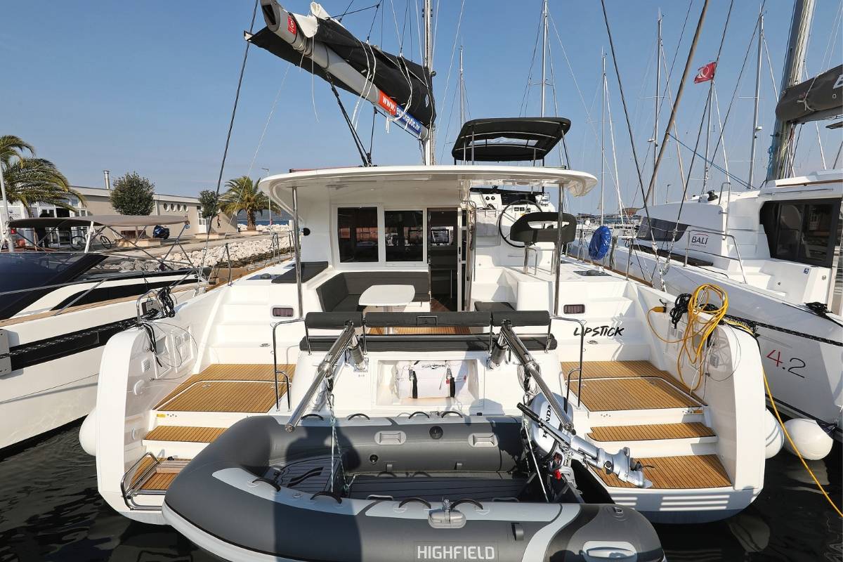 Lagoon 40, Lipstick | Noleggio di Yacht Croazia