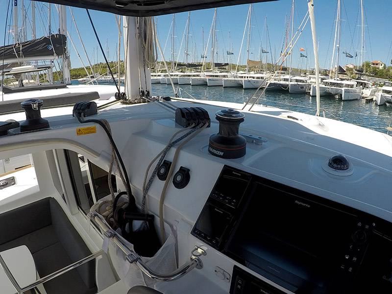 Lagoon 40, Tom Cat | Yacht Charter Croatia