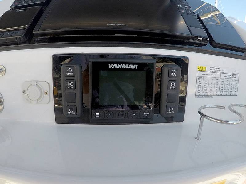 Lagoon 40, Tom Cat | Yacht Charter Croatia