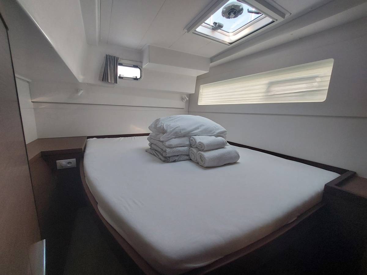 Lagoon 40, Manu | Yacht Charter Croatia