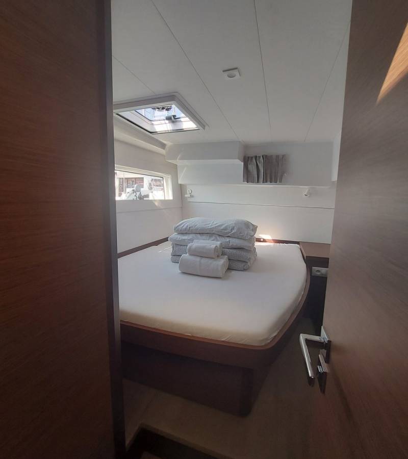 Lagoon 40, Manu | Yacht Charter Croatia