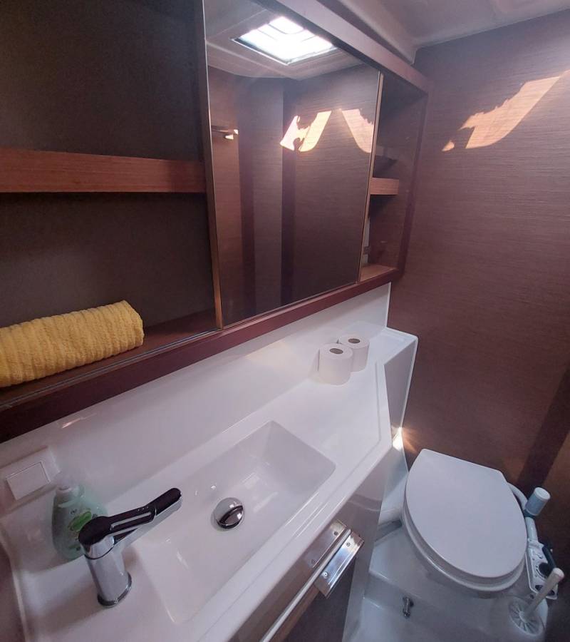 Lagoon 40, Manu | Yacht Charter Croatia