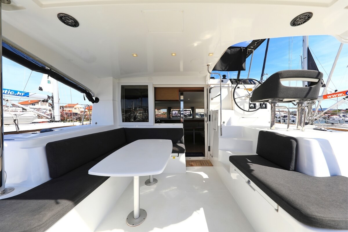 Lagoon 40, Liquid Spirit | Yacht Charter Croatia