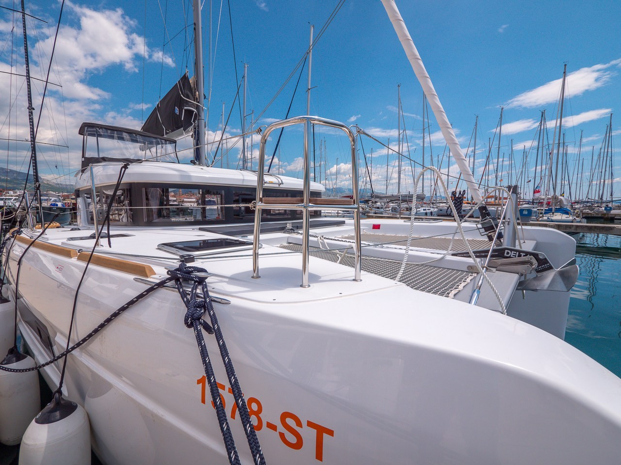 Lagoon 40, Blue Eyes | Yacht Charter Croatia