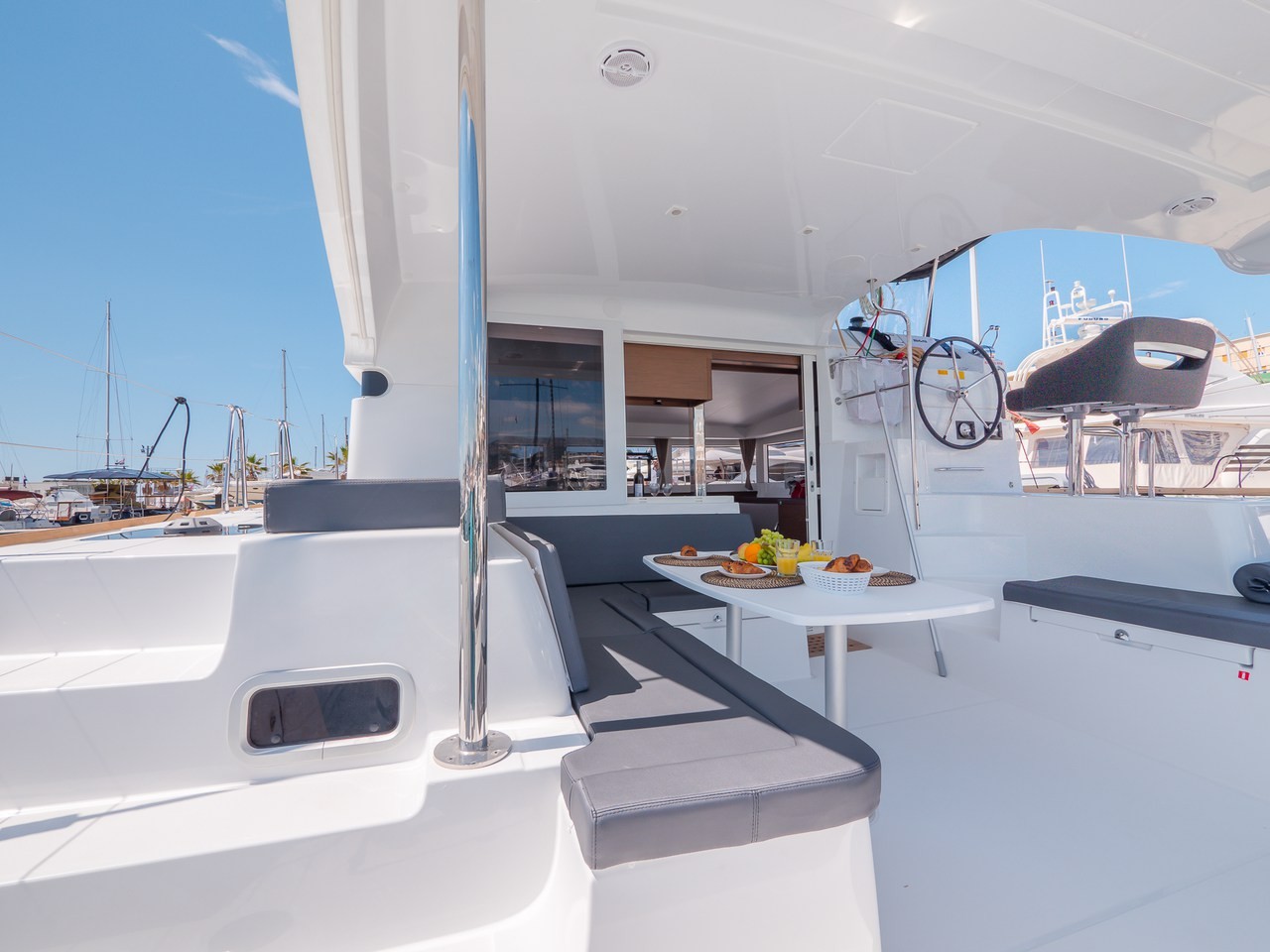 Lagoon 40, Blue Eyes | Yacht Charter Croatia
