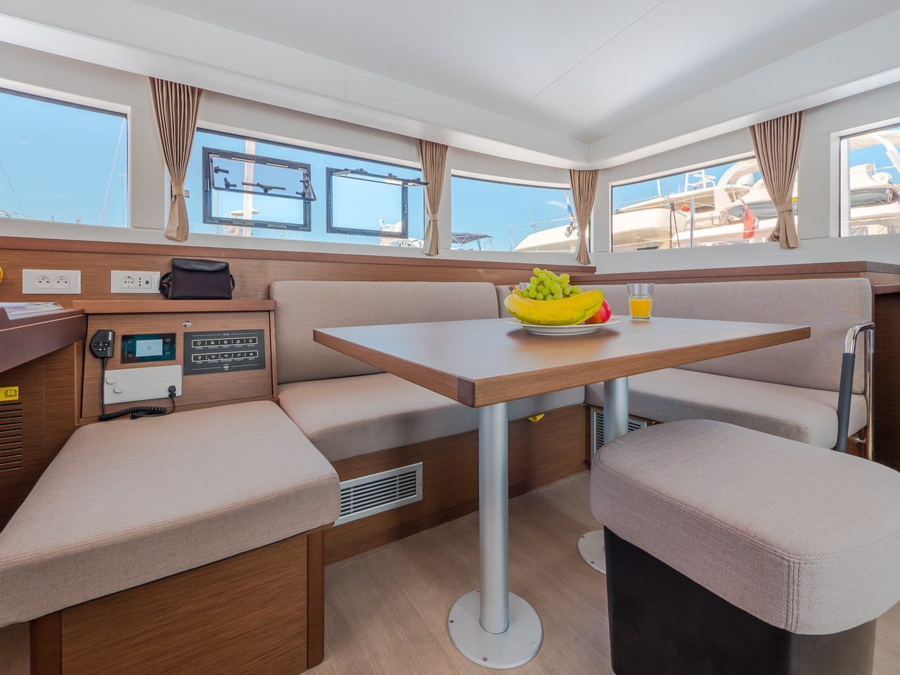 Lagoon 40, Blue Eyes | Yacht Charter Croatia