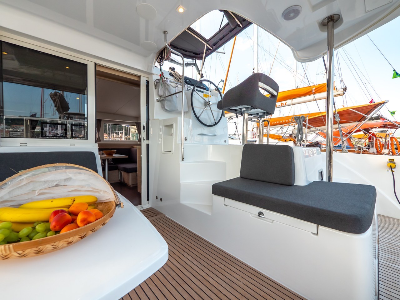 Lagoon 40, Osprey | Yacht Charter Croatia