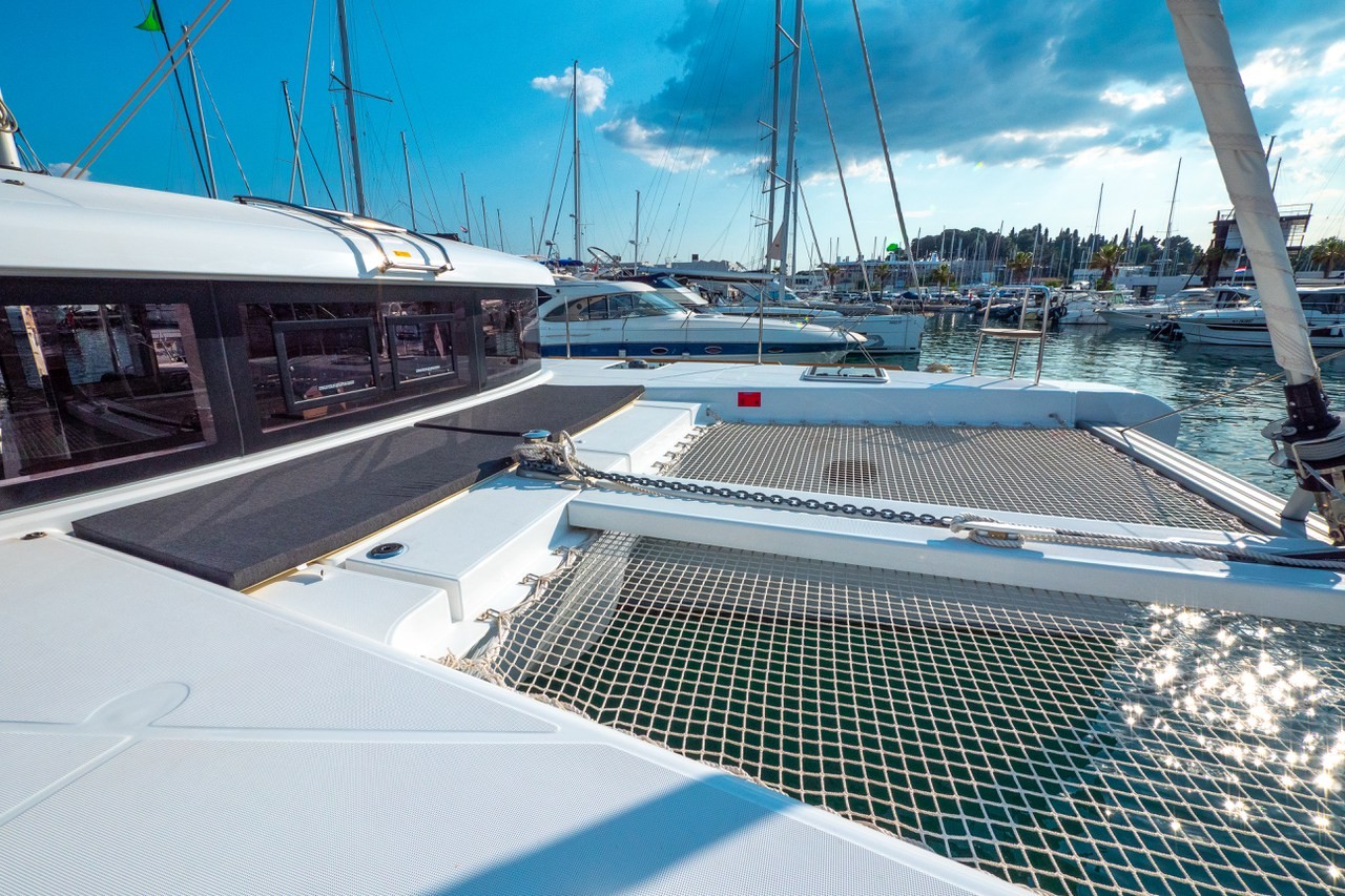Lagoon 40, Osprey | Yacht Charter Croatia
