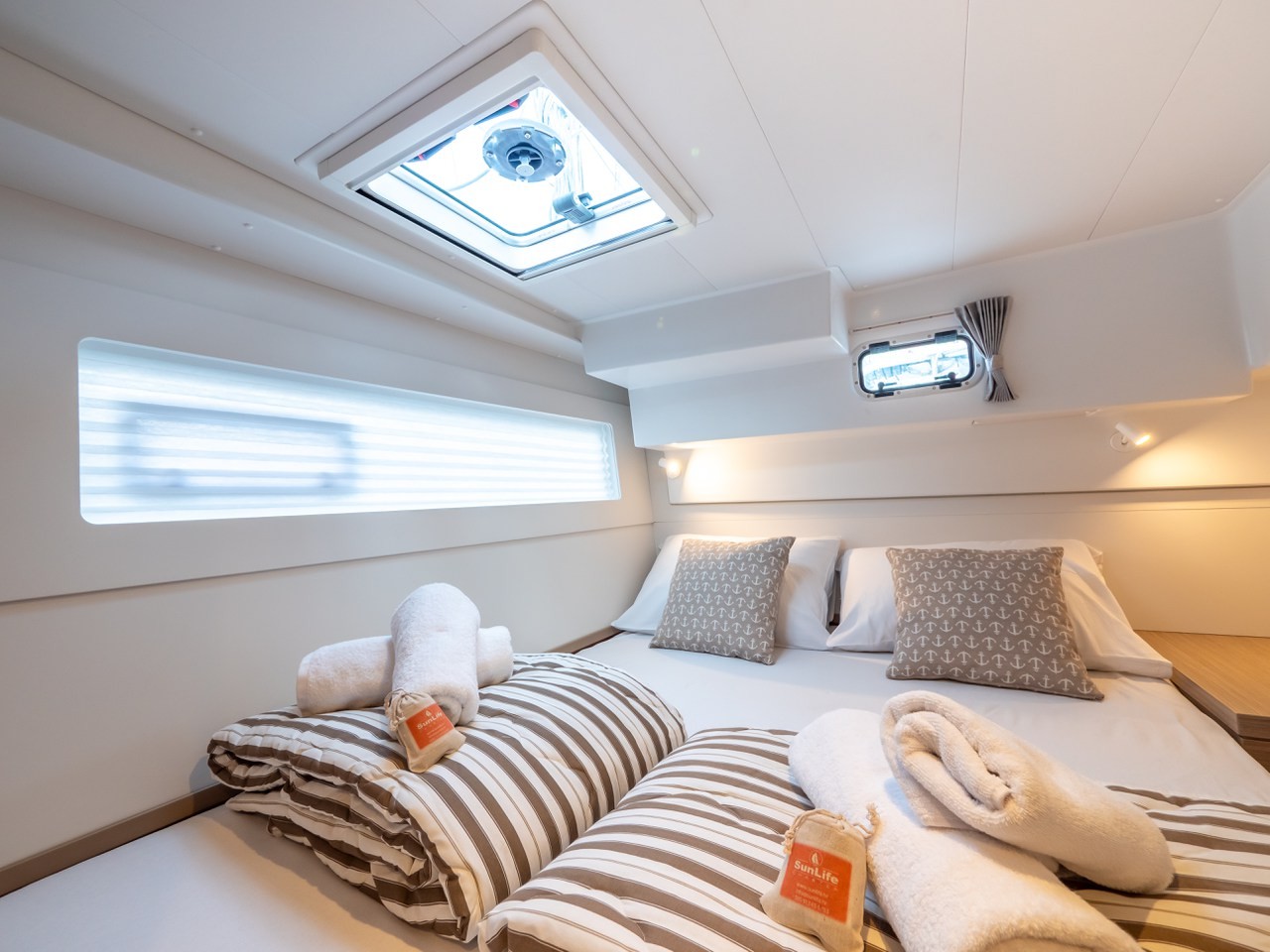 Lagoon 40, Osprey | Yacht Charter Croatia