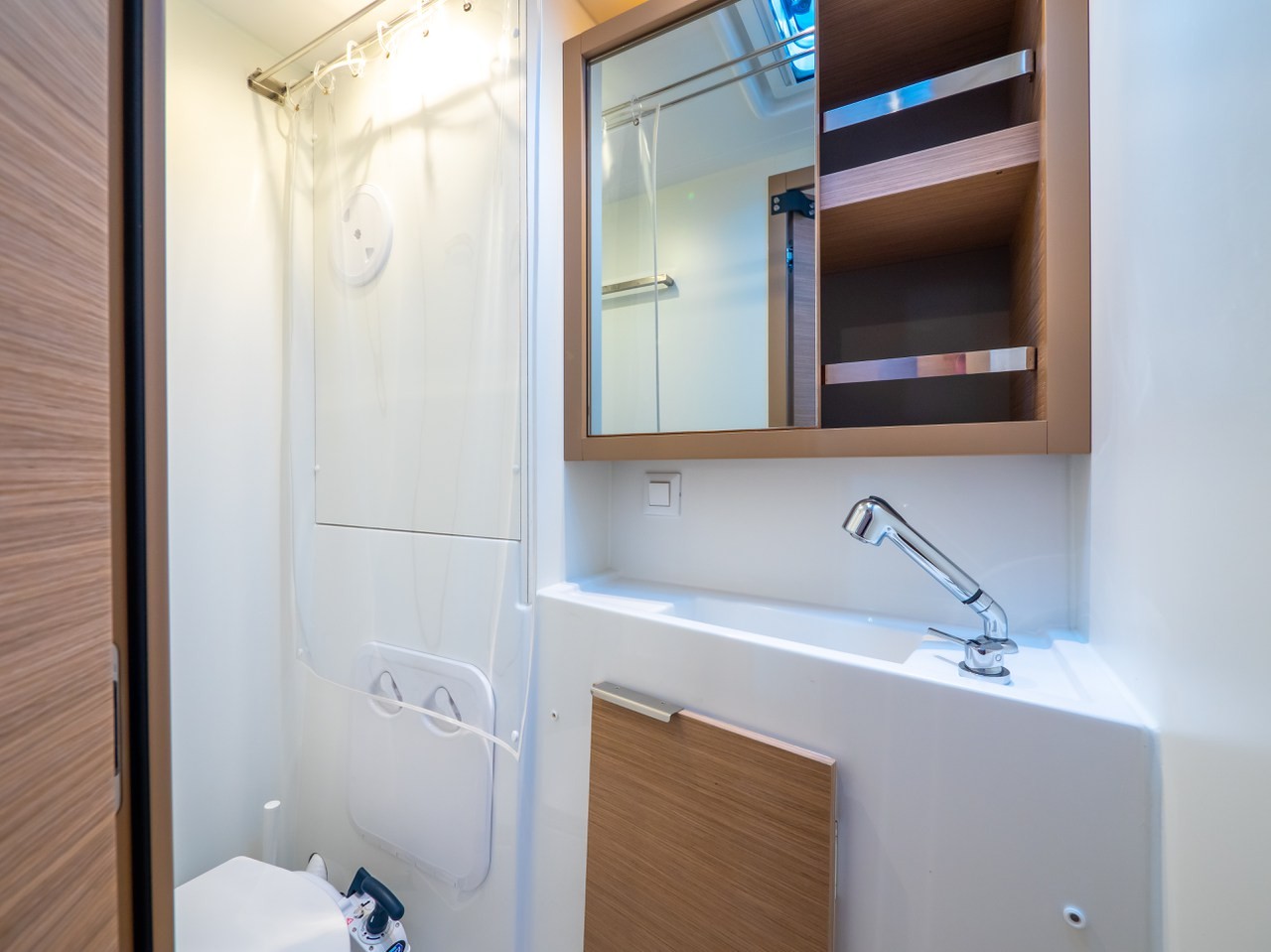 Lagoon 40, Osprey | Yacht Charter Croatia