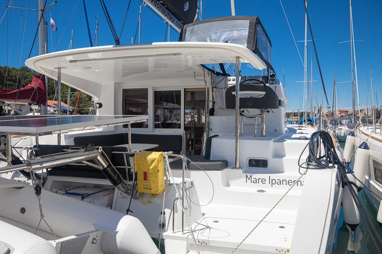 Lagoon 40, Mare Ipanema | Yacht Charter Croatia
