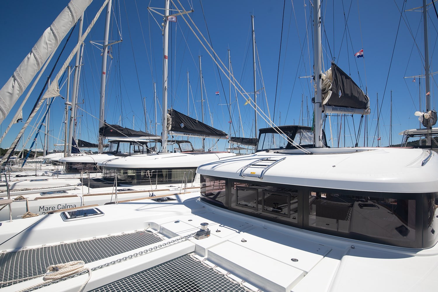Lagoon 40, Mare Ipanema | Yacht Charter Croatia