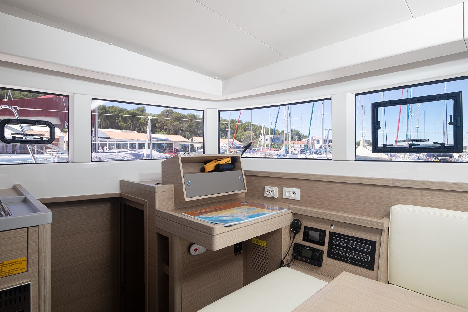 Lagoon 40, Mare Ipanema | Yacht Charter Croatia