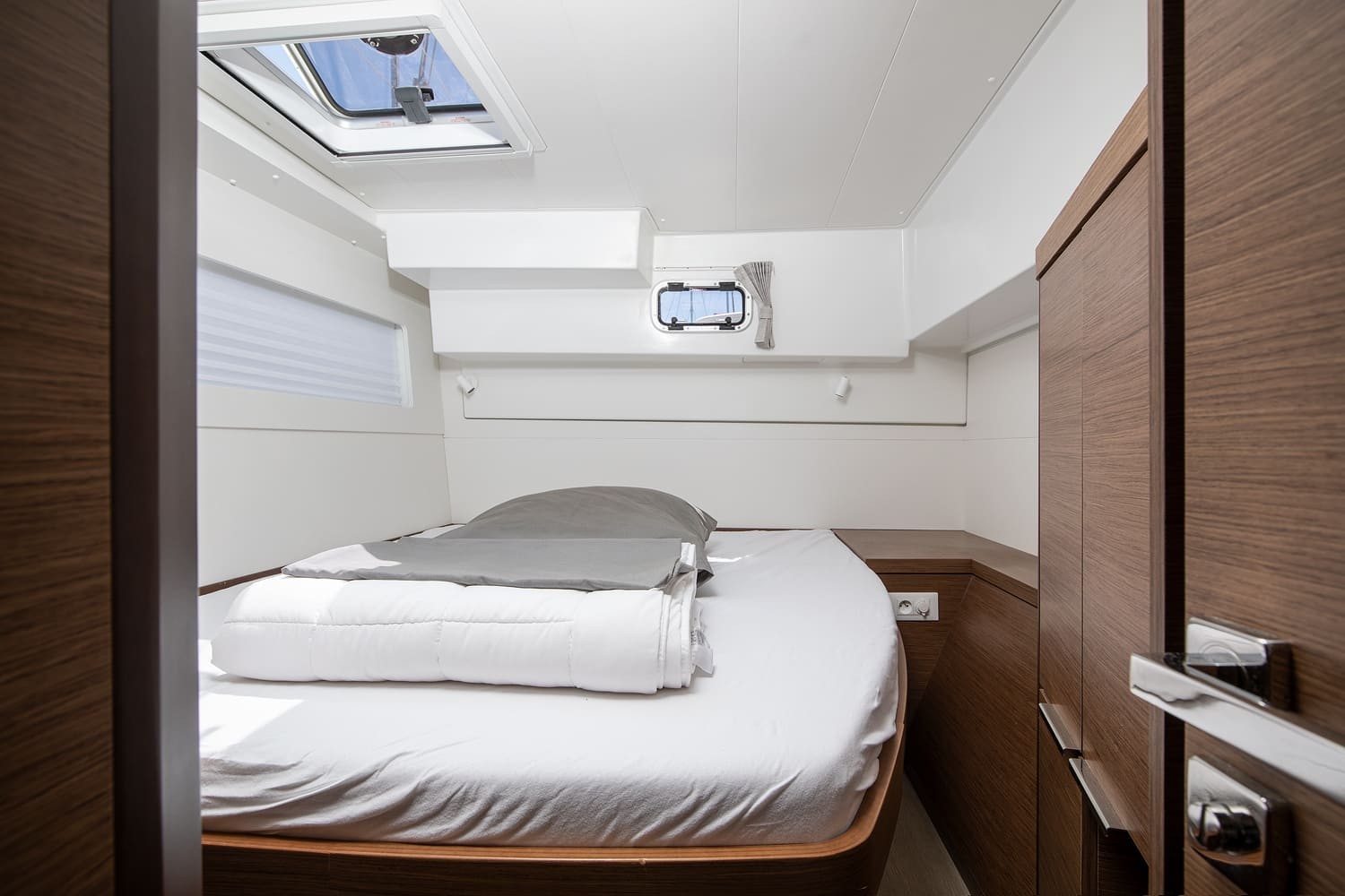 Lagoon 40, Yolo | Yacht Charter Croatia