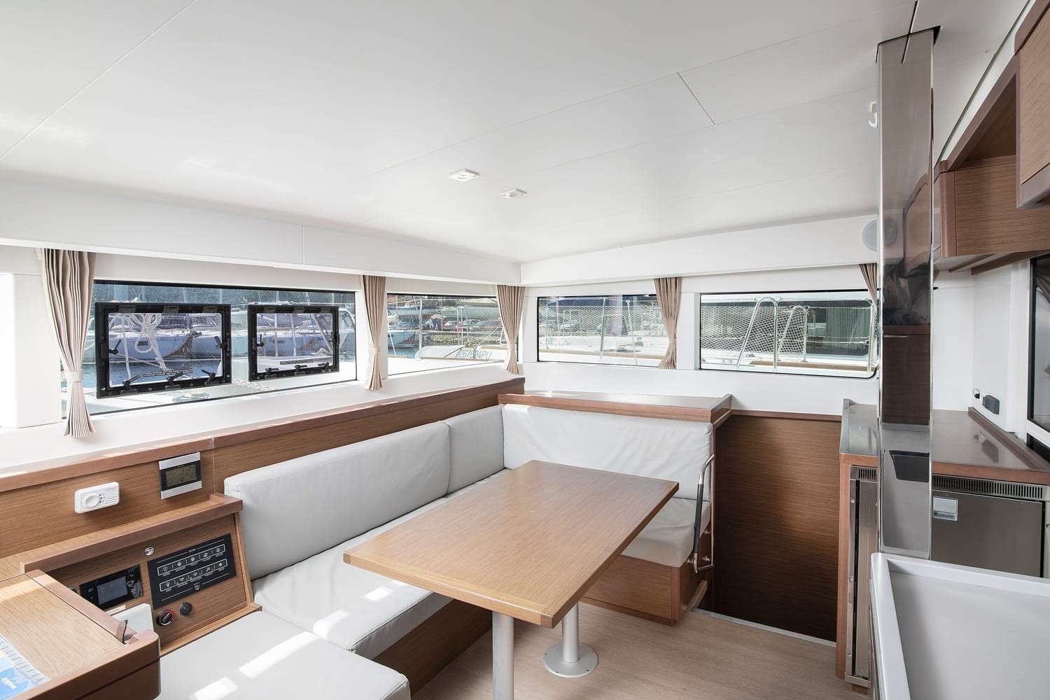Lagoon 40, Mare Negroni | Noleggio di Yacht Croazia