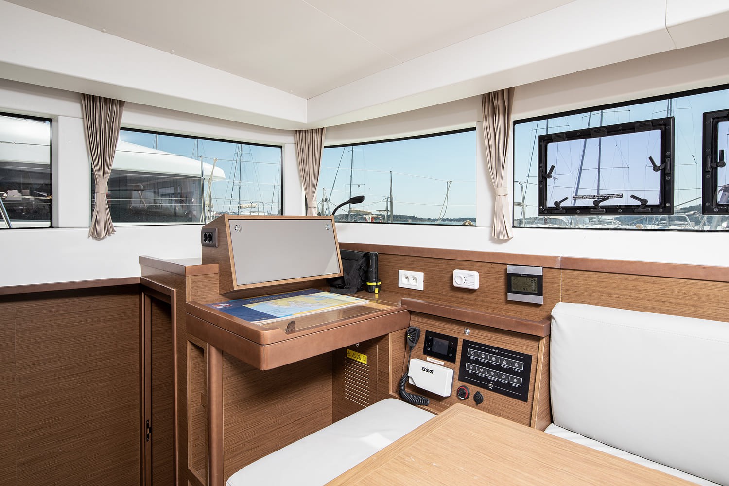 Lagoon 40, Mare Negroni | Noleggio di Yacht Croazia