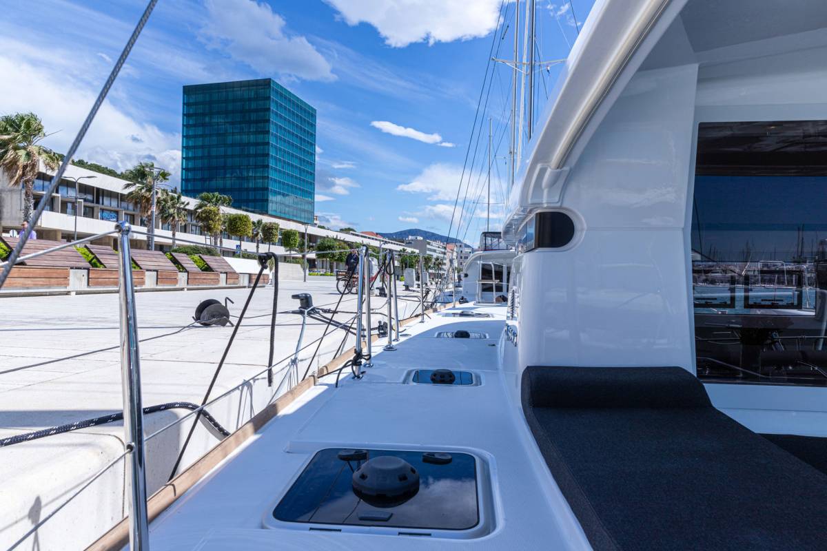 Lagoon 40, Sailor Moon | Yacht Charter Croatia