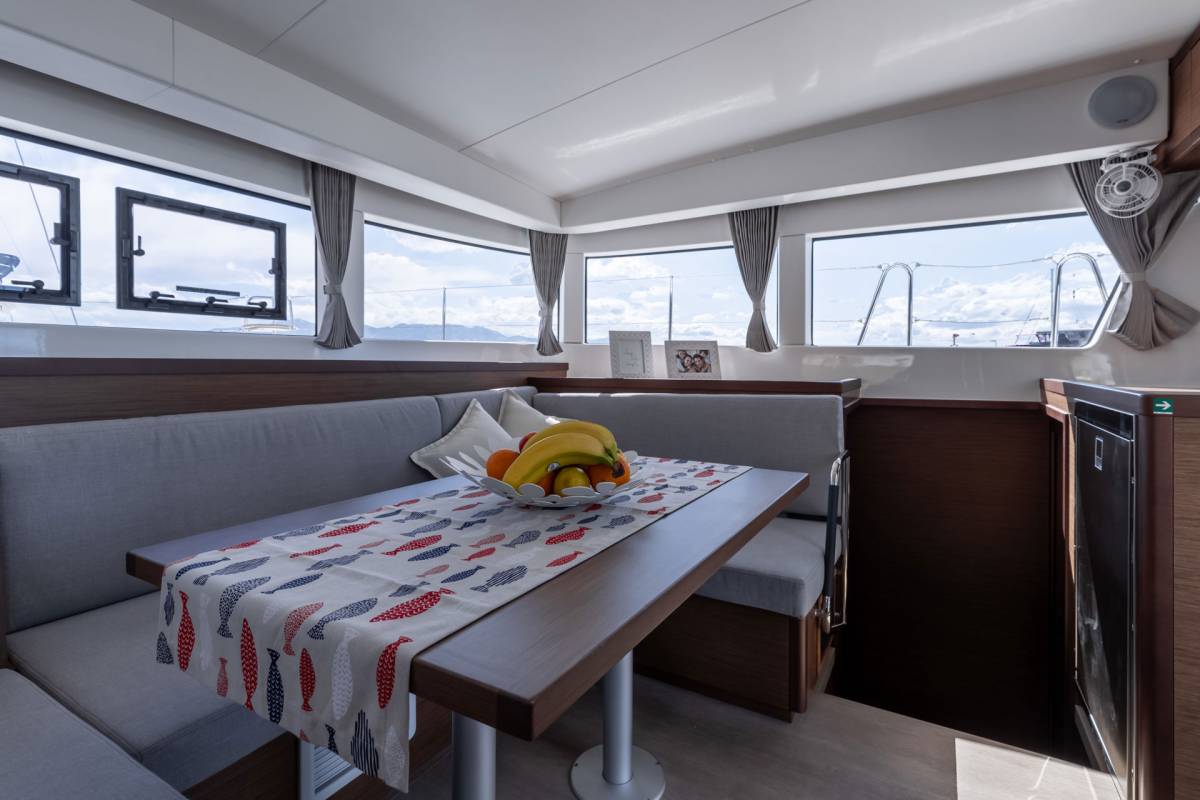 Lagoon 40, Sailor Moon | Yacht Charter Croatia