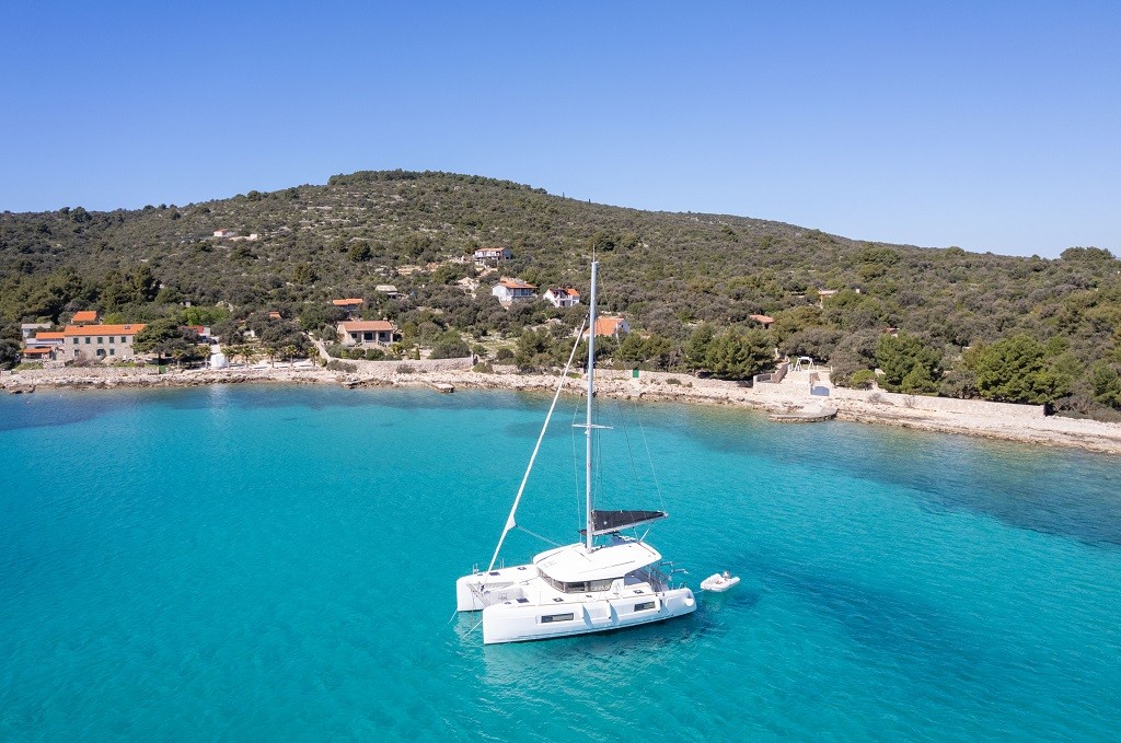 Lagoon 40, Mignonne | Yacht Charter Croatia