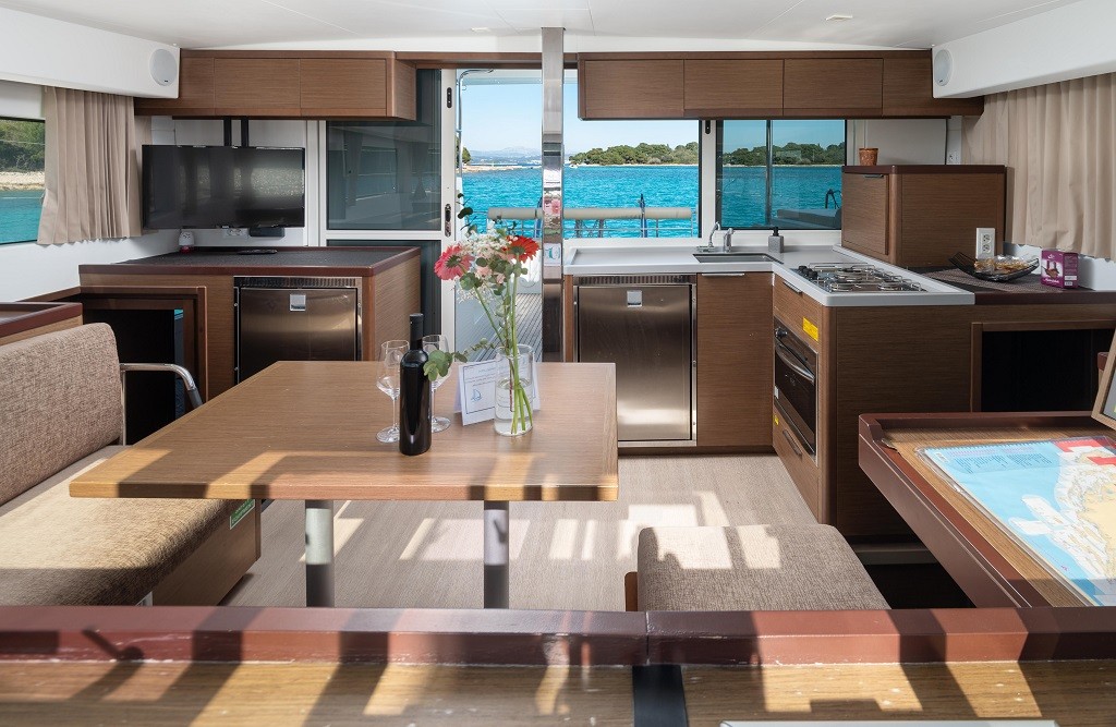 Lagoon 40, Mignonne | Yacht Charter Croatia