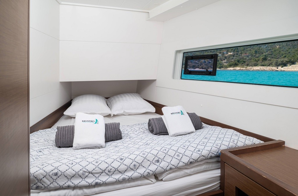 Lagoon 40, Mignonne | Yacht Charter Croatia