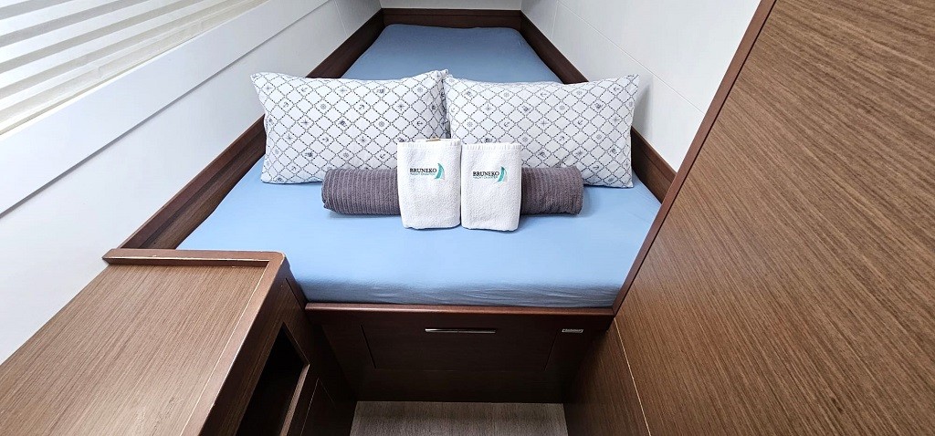 Lagoon 40, Mignonne | Yacht Charter Croatia