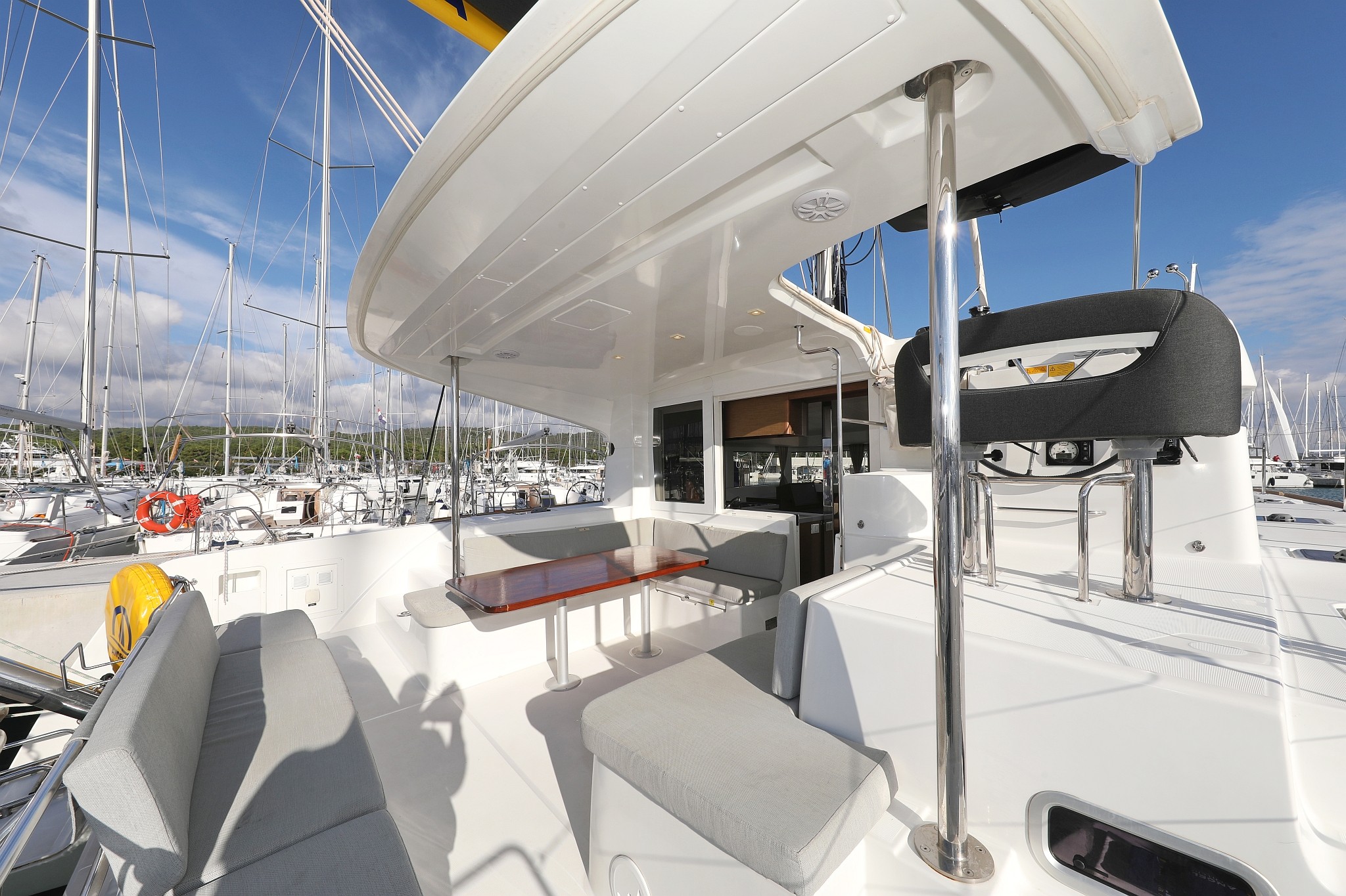 Lagoon 40, La Luna | Yacht Charter Croatia