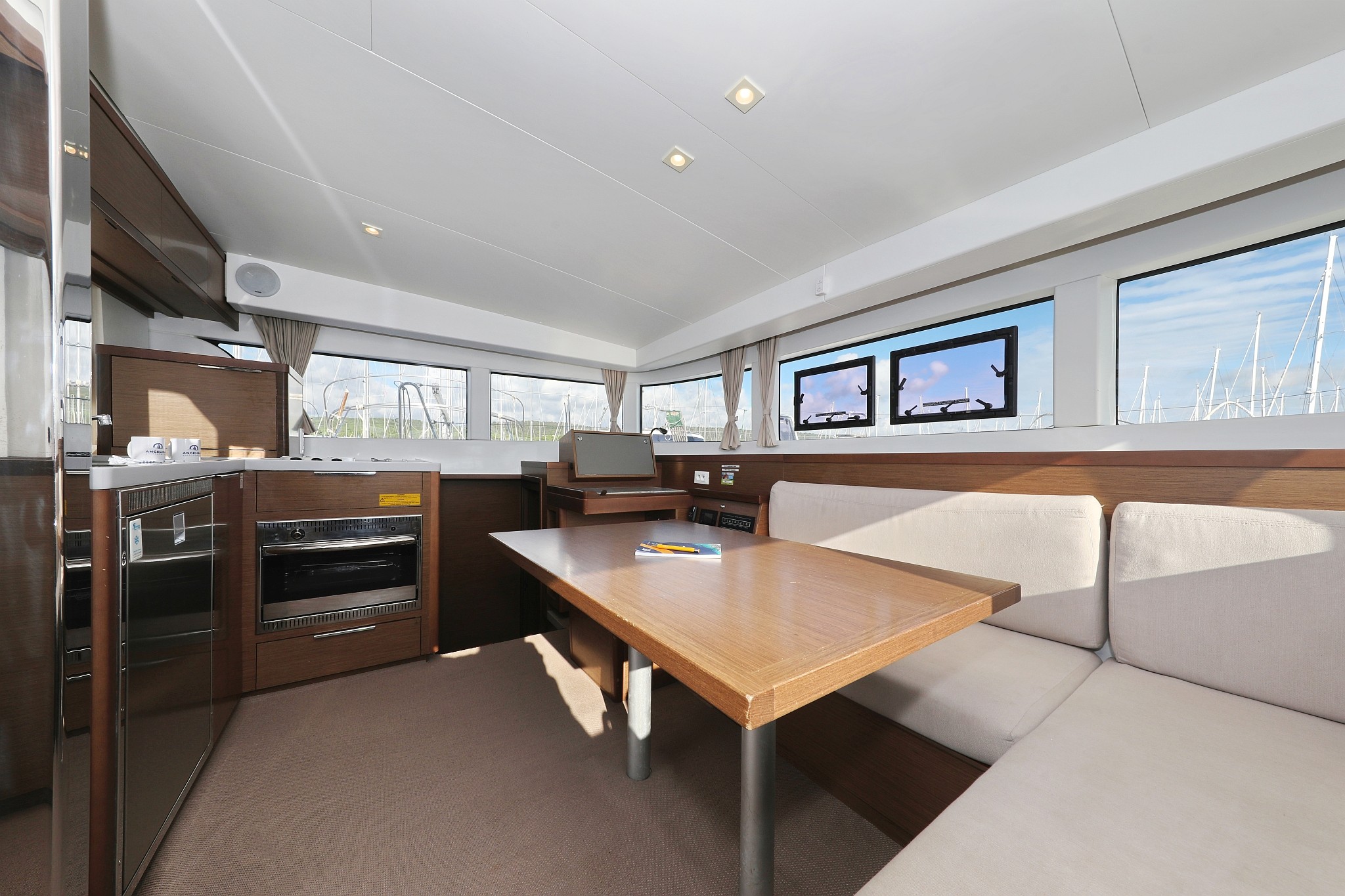 Lagoon 40, La Luna | Yacht Charter Croatia