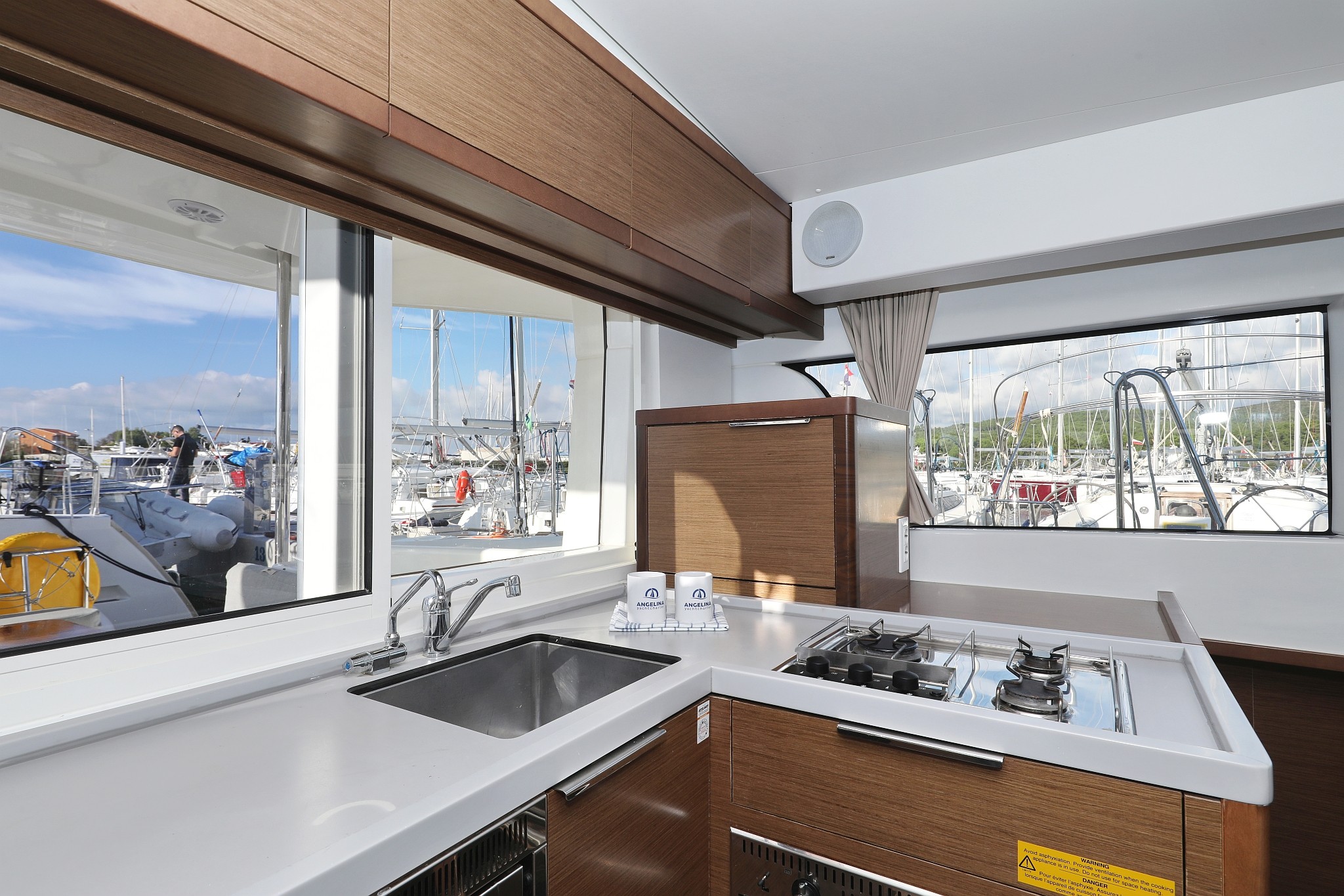 Lagoon 40, La Luna | Yacht Charter Croatia