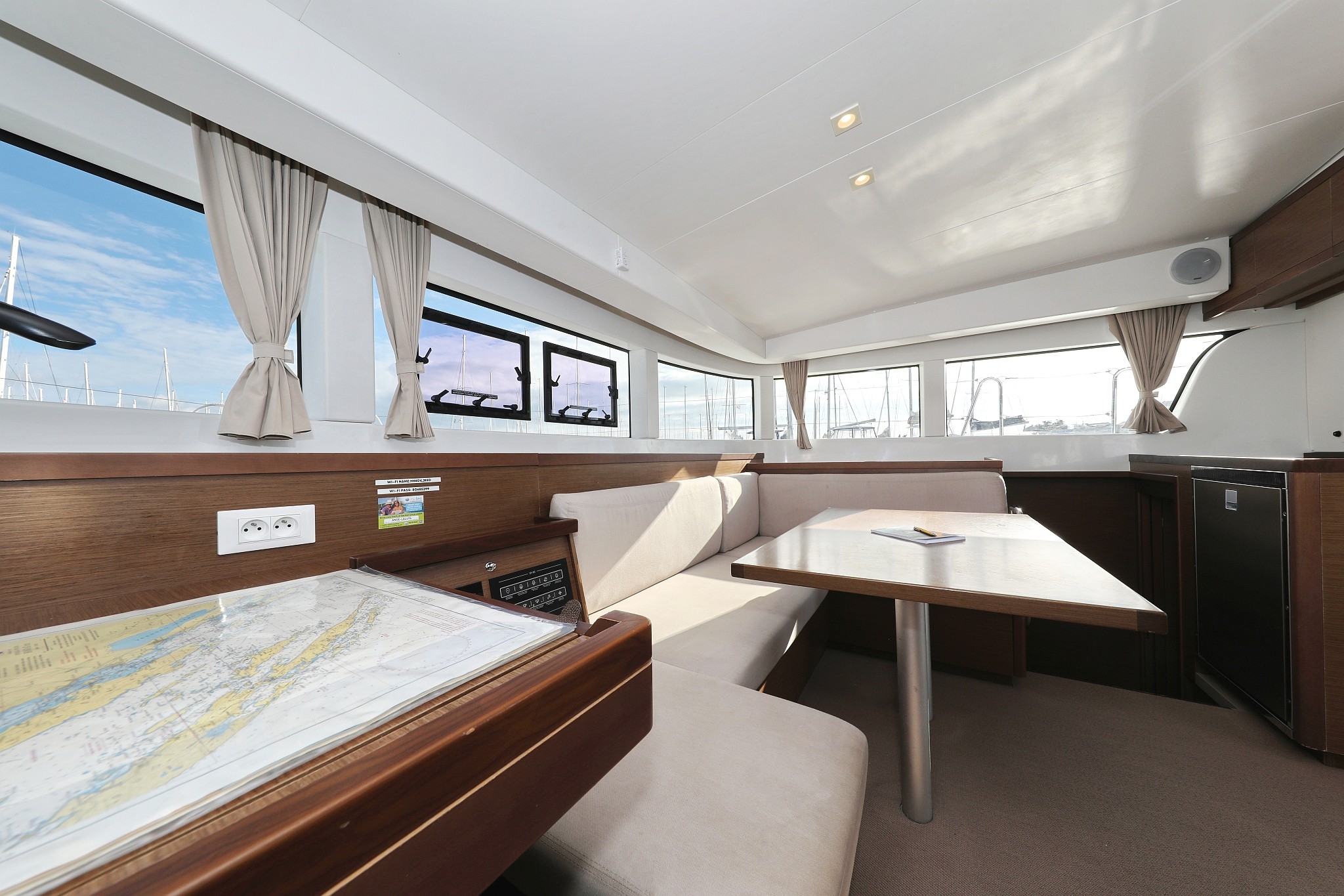 Lagoon 40, La Luna | Yacht Charter Croatia