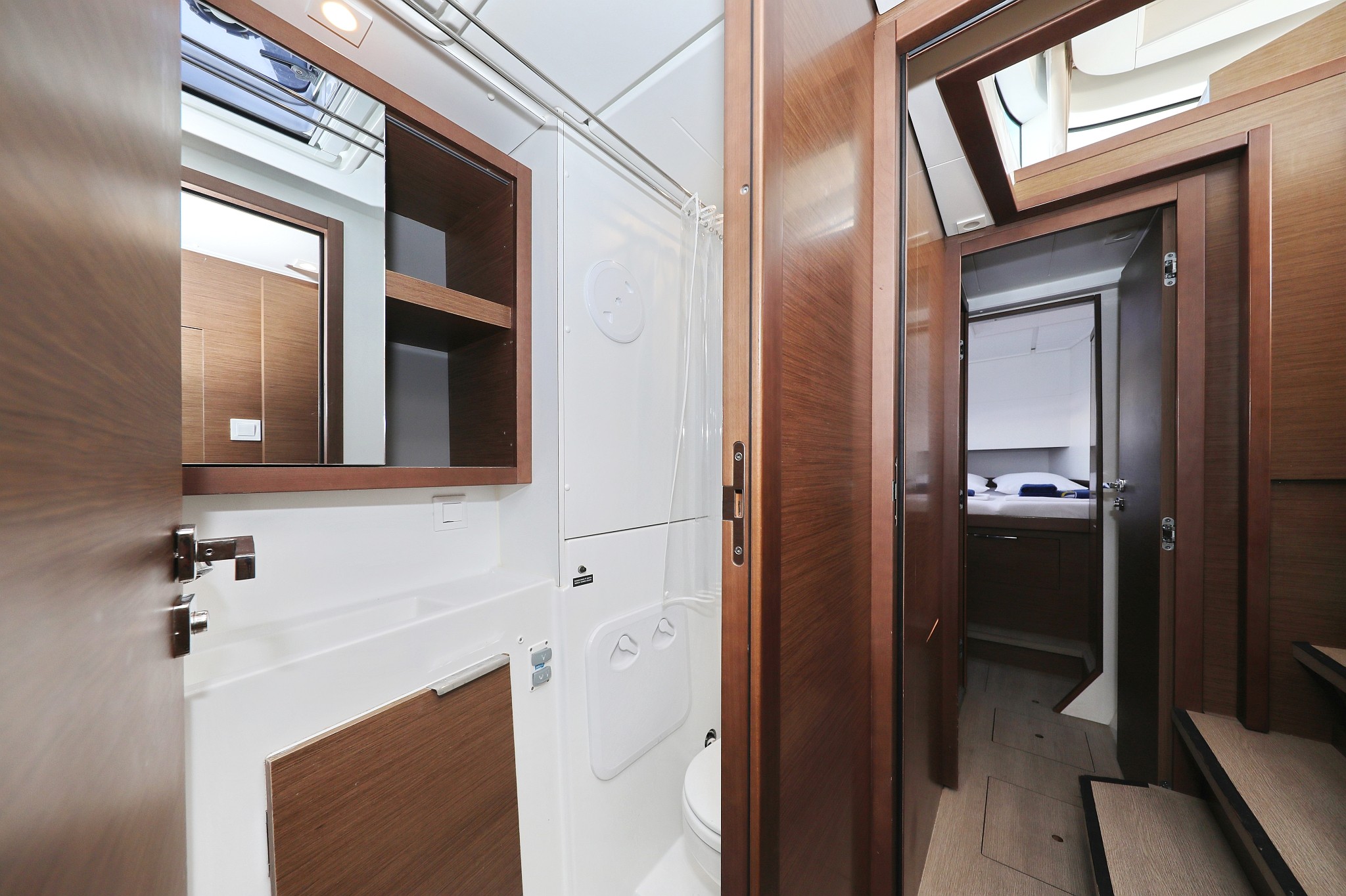 Lagoon 40, La Luna | Yacht Charter Croatia