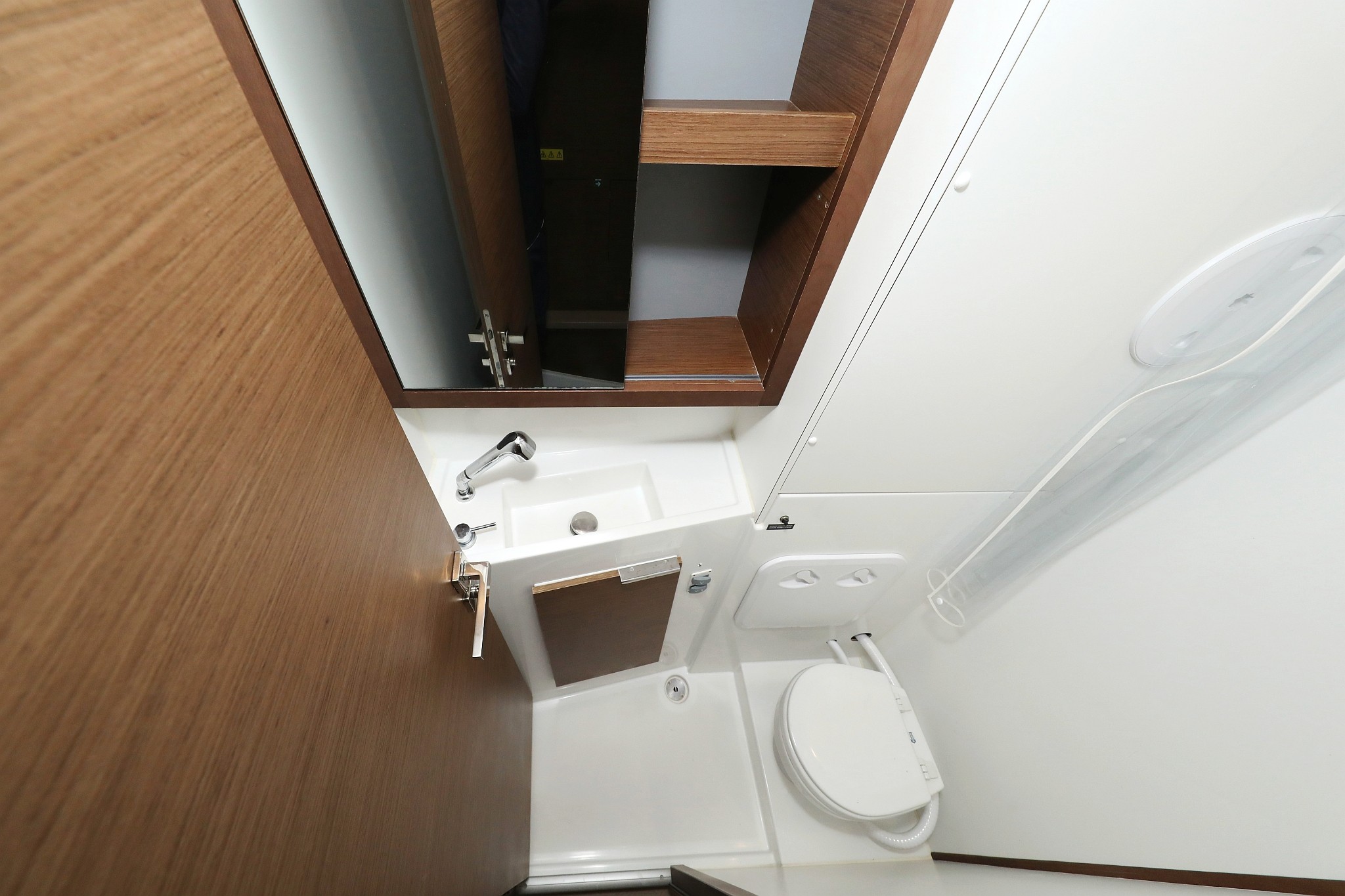 Lagoon 40, La Luna | Yacht Charter Croatia