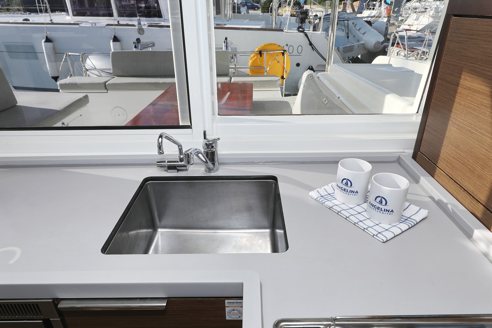 Lagoon 40, La Luna | Yacht Charter Croatia