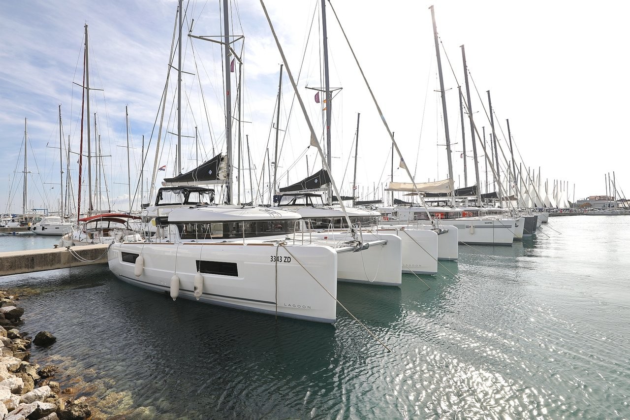 Lagoon 40, Blue Angel | Yacht Charter Croatia