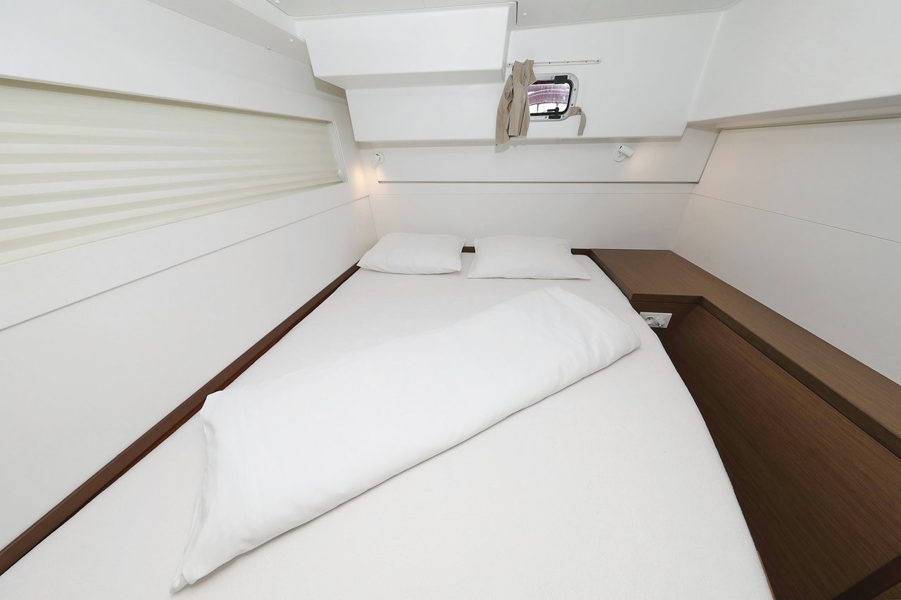 Lagoon 40, Blue Angel | Yacht Charter Croatia