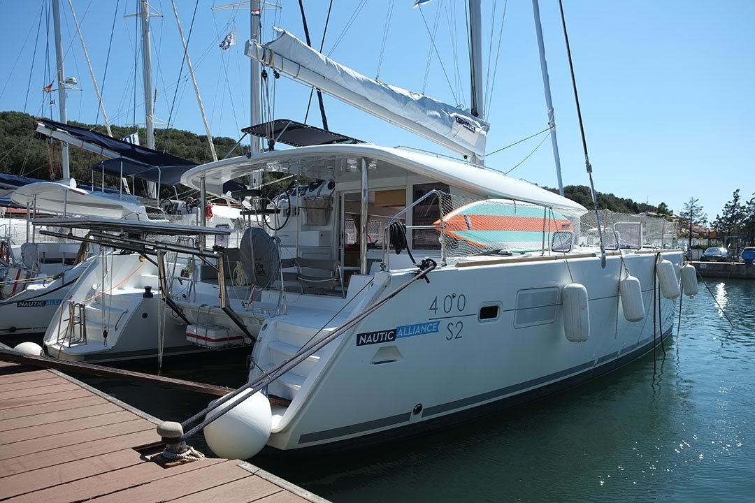 Lagoon 400 S2, Yolamare | Catamaran Charter Croatia